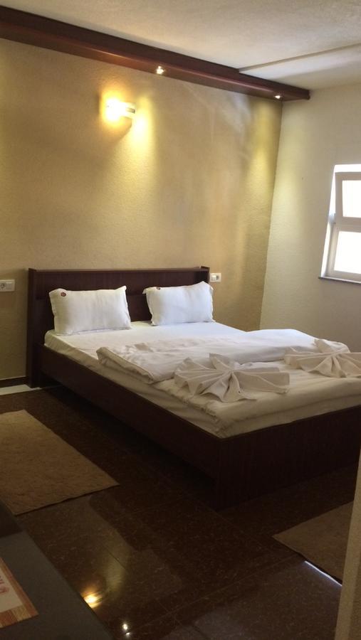 Hotel Millenium2 Prizren Luaran gambar