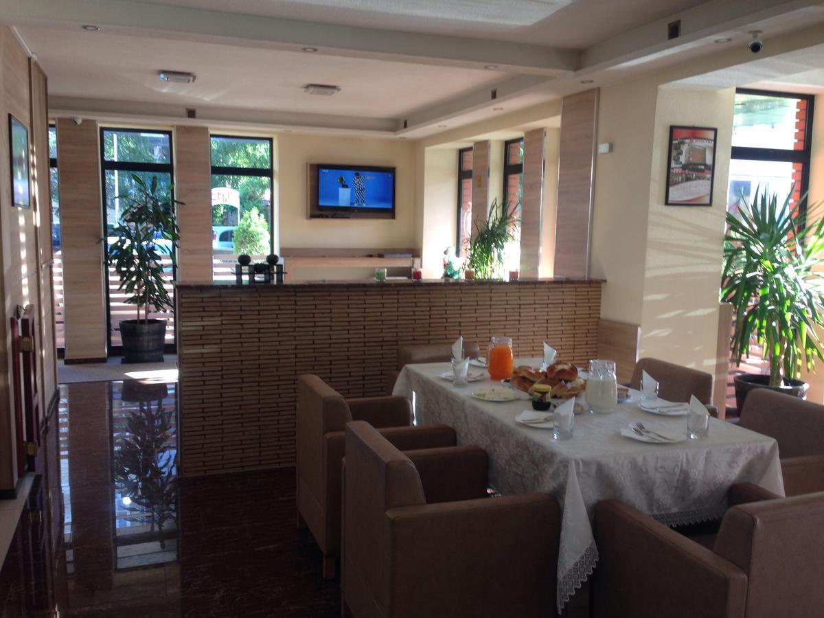 Hotel Millenium2 Prizren Luaran gambar