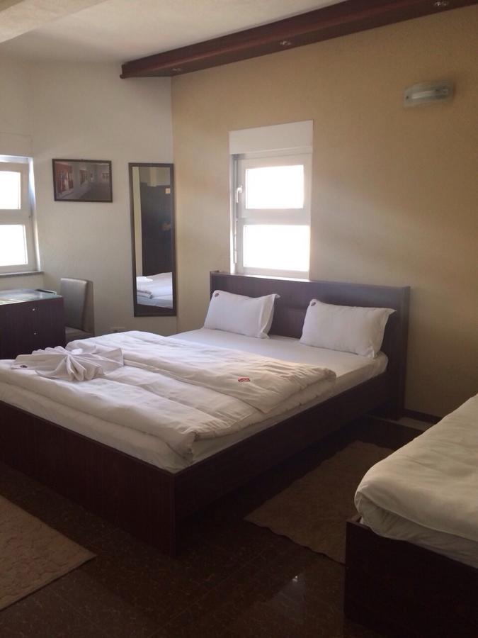 Hotel Millenium2 Prizren Luaran gambar